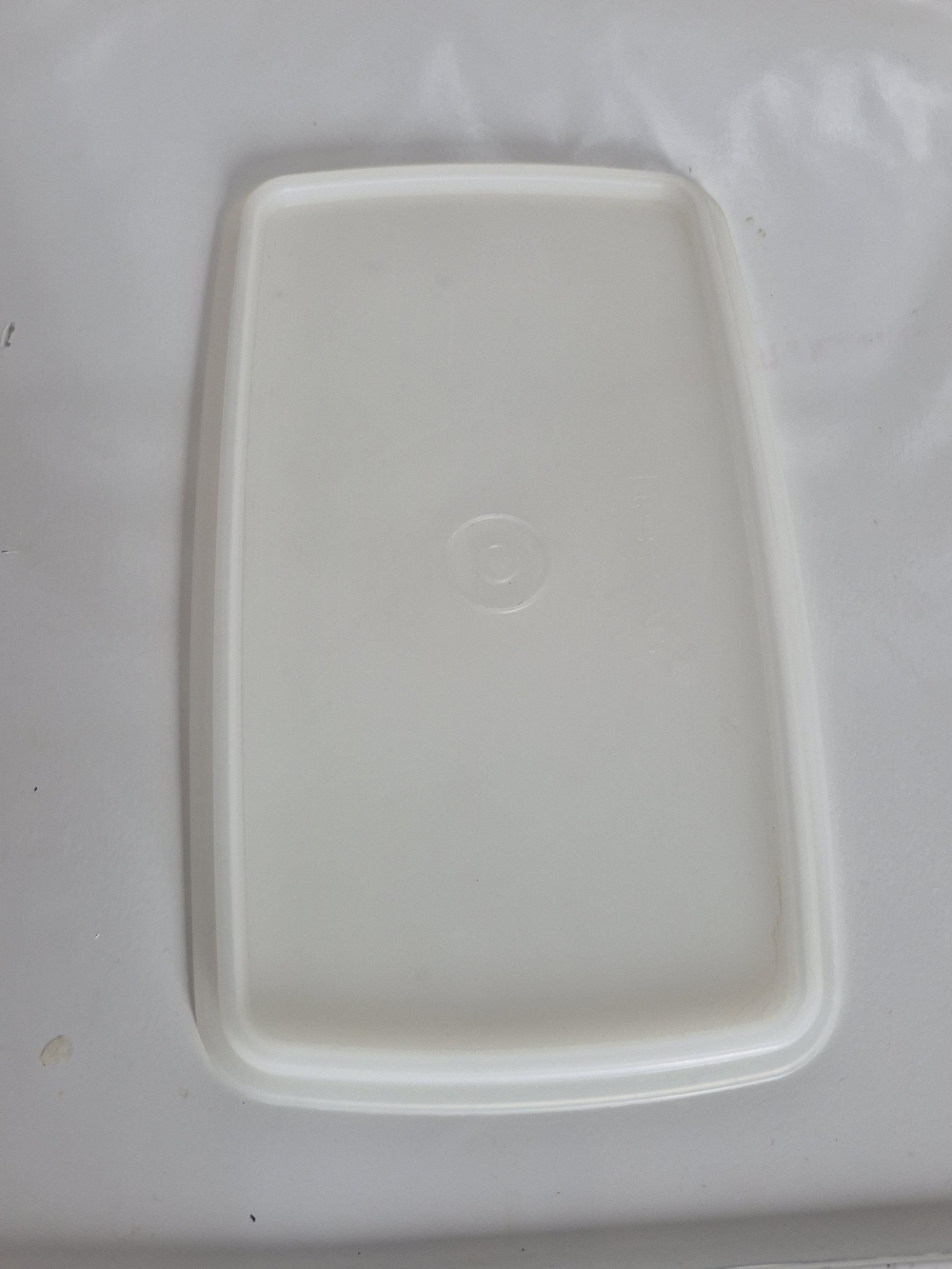 Tupperware Replacemnet Rectangler Lid